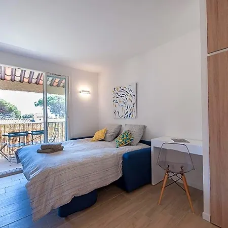 Hotel Neuf Climatise Petite Vue A Pieds - Ted 3*